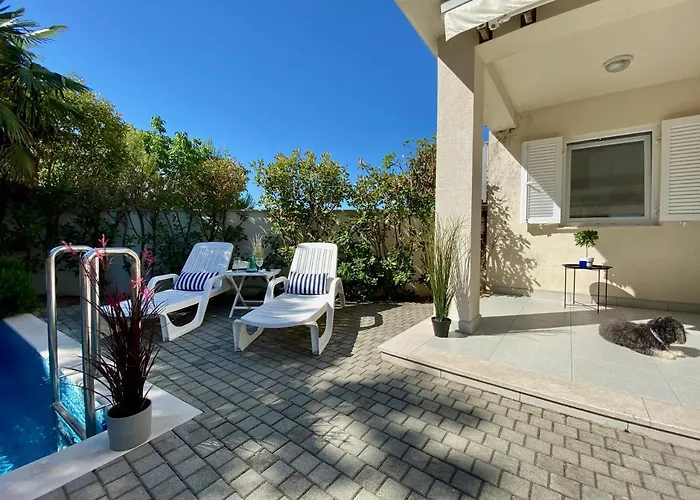 Private Pool And Mediterranean Garden Mia Lejlighed Šilo