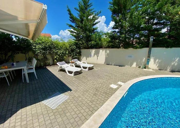 Private Pool And Mediterranean Garden Mia * Šilo