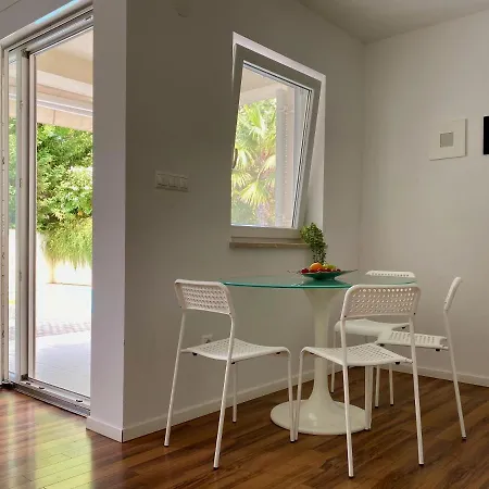 Private Pool And Mediterranean Garden Mia * Šilo